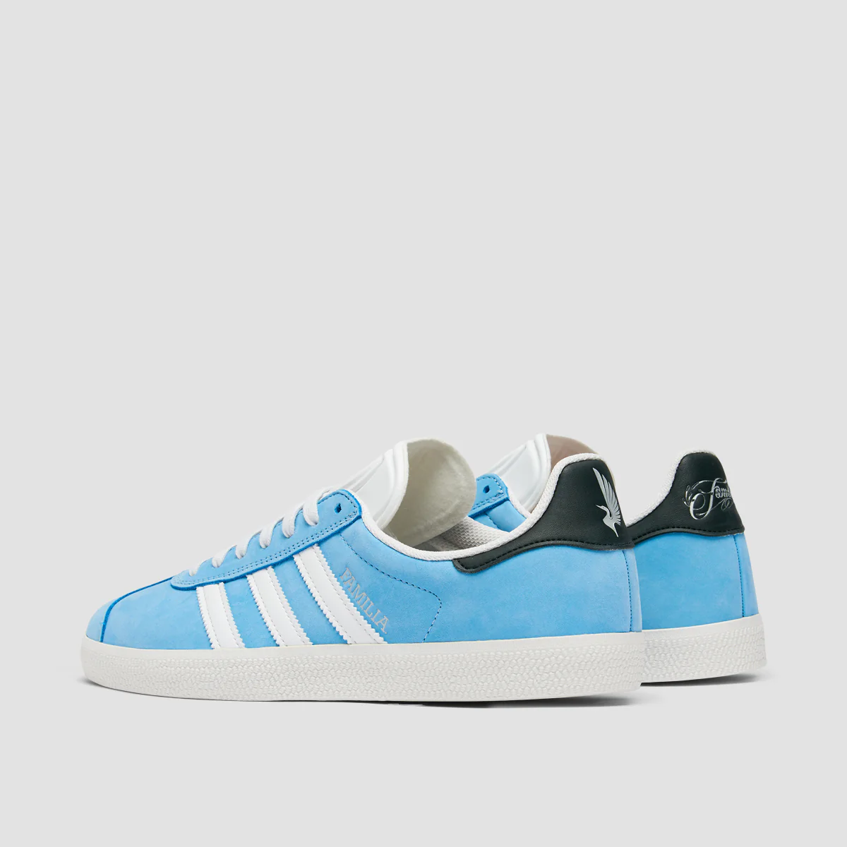 adidas MNUFC x Familia Gazelle Adv Shoes - Crystal White/Core Black/Better Scarlet - Image 3