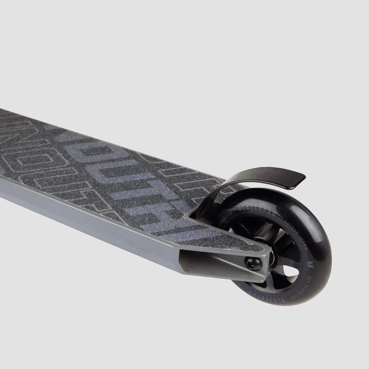 Blazer Pro Outrun 2 500mm Complete Scooter Grey - Image 2