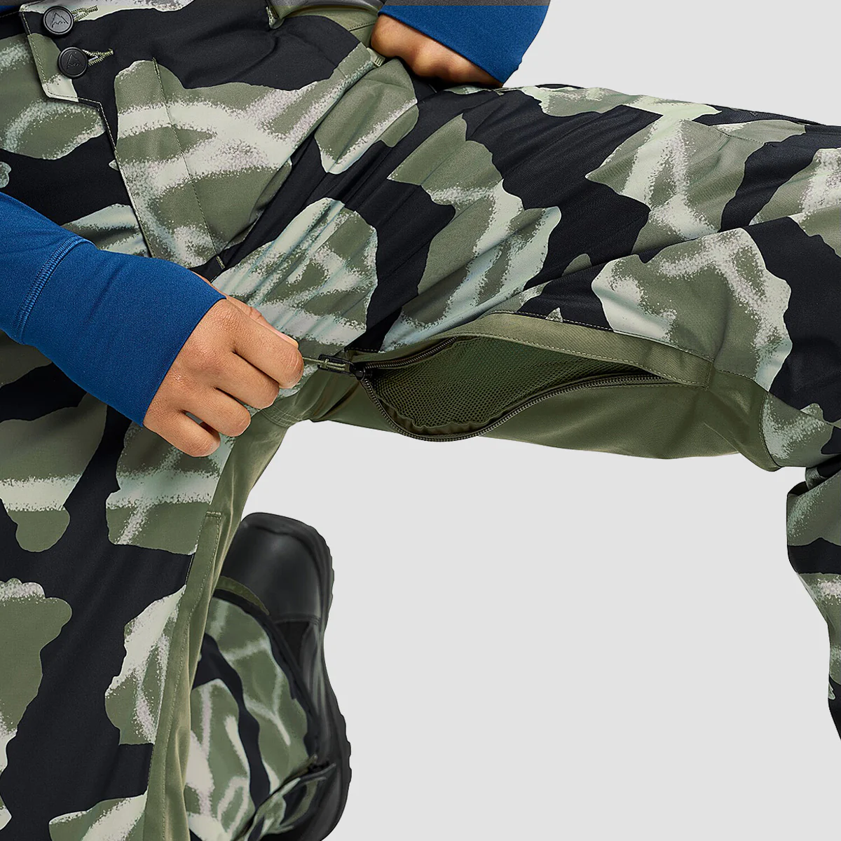 Burton Reserve 2L Insulated Snow Pants Graffiti Camo/Forest Moss - Womens - Image 3