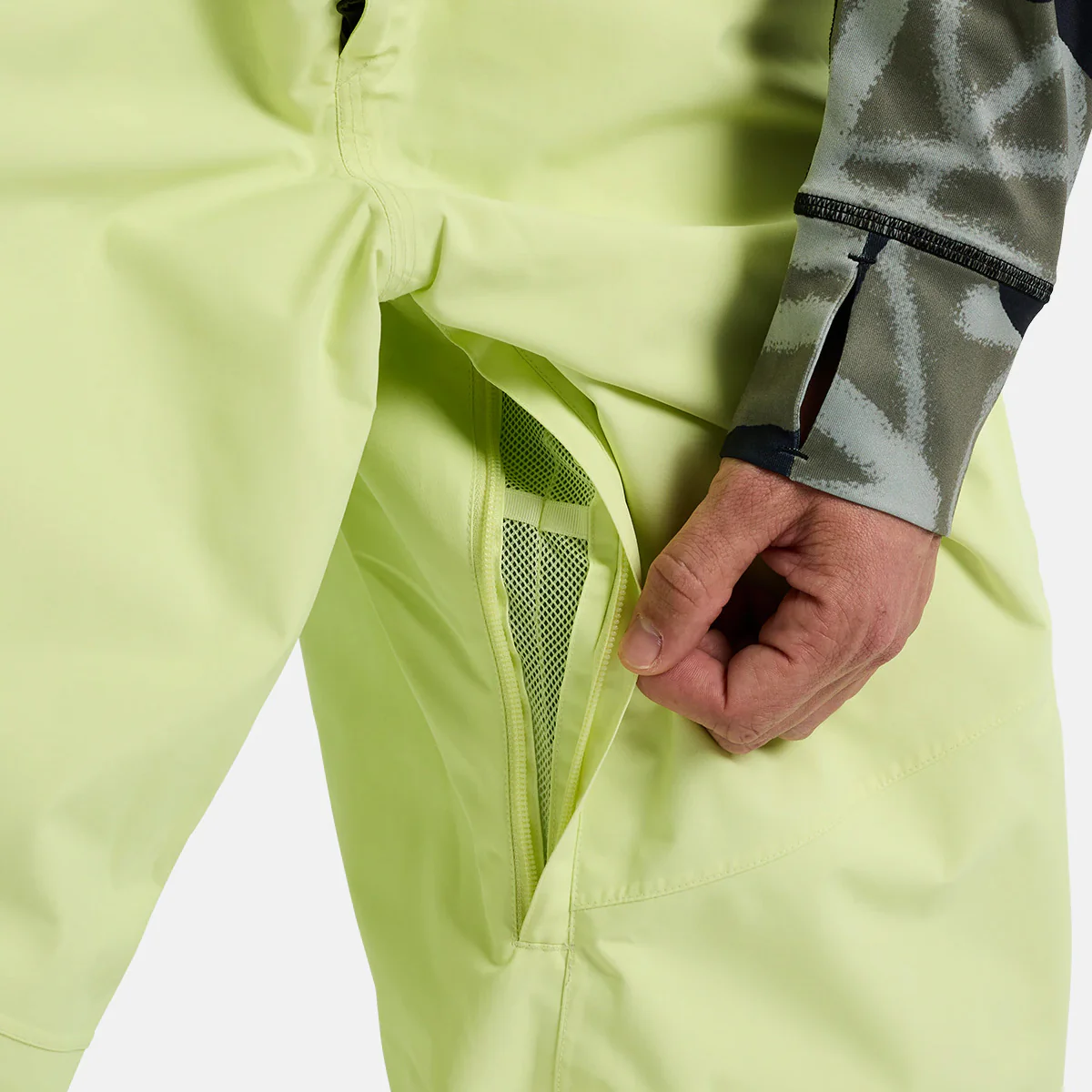 Burton Reserve 2L Relaxed Snow Bib Pants Glow Yellow Green - Image 4