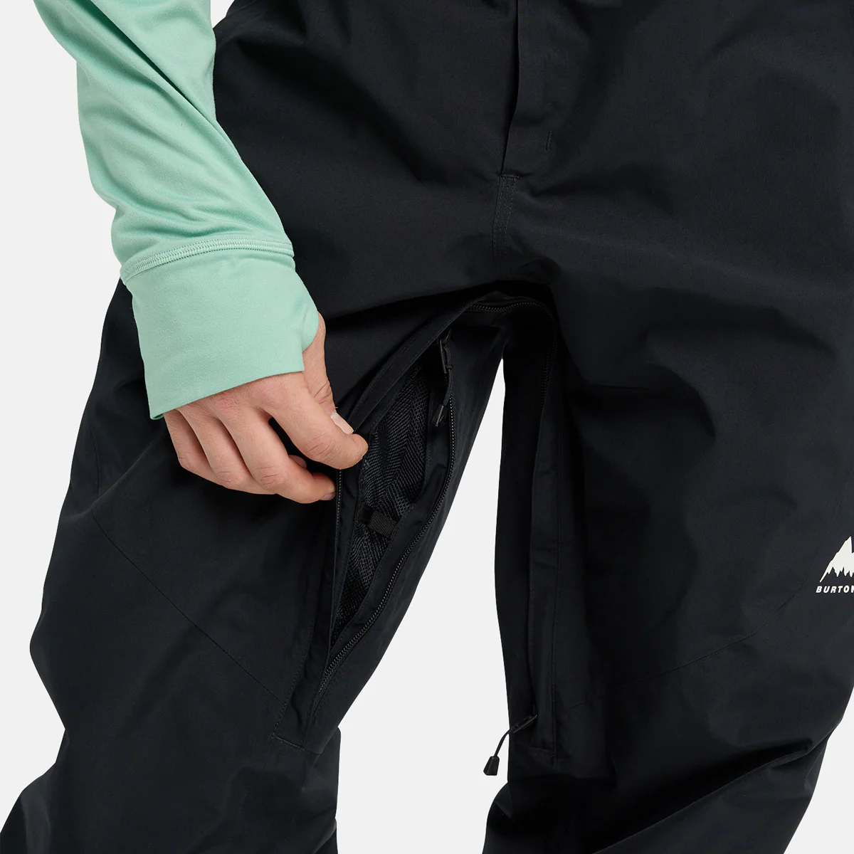 Burton Reserve GORE-TEX 2L Snow Bib Pants True Black - Image 4