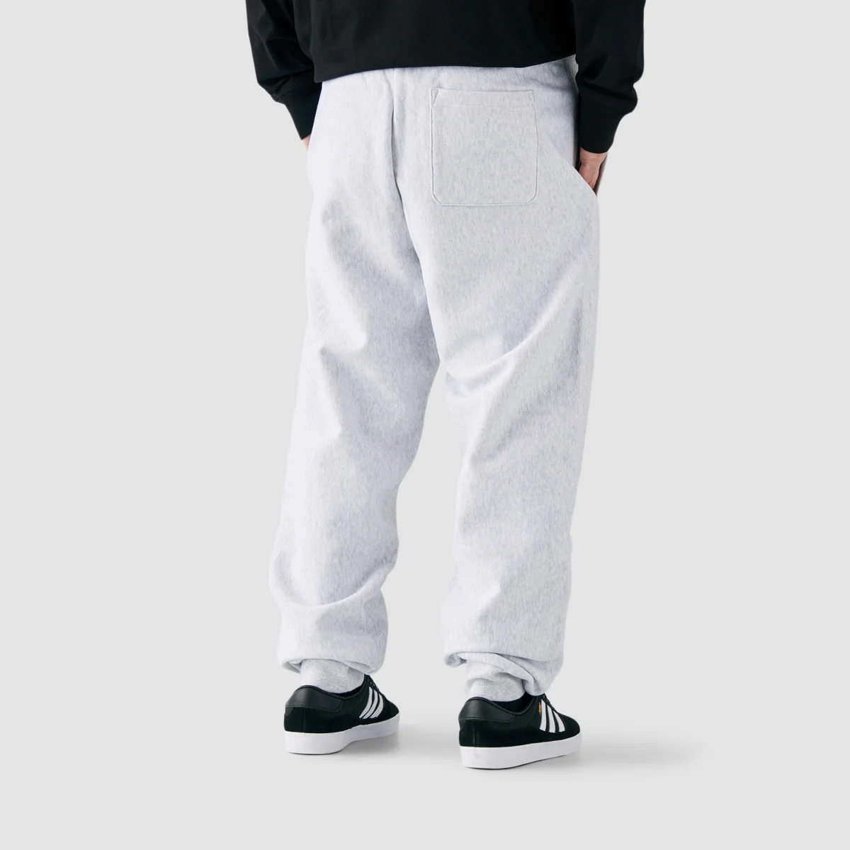 Carhartt WIP American Script Jogging Pants Ash Heather - Image 2