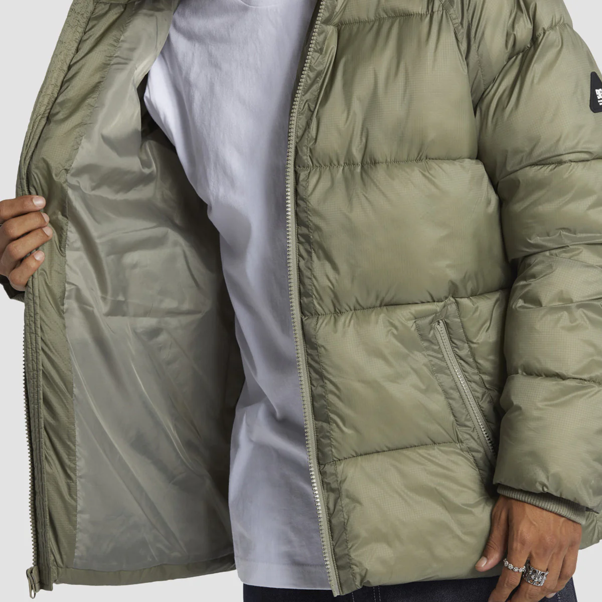 DC Cantera Puffer Jacket Vetiver - Image 3