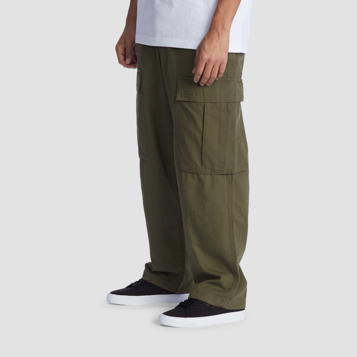 DC The Tundra Cargo Pants Ivy Green - Image 3