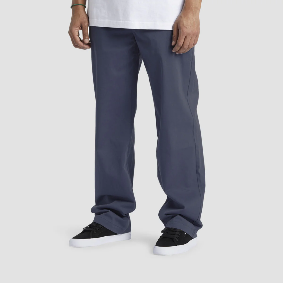 DC Worker Relaxed Chino Pants Vintage Indigo - Image 2
