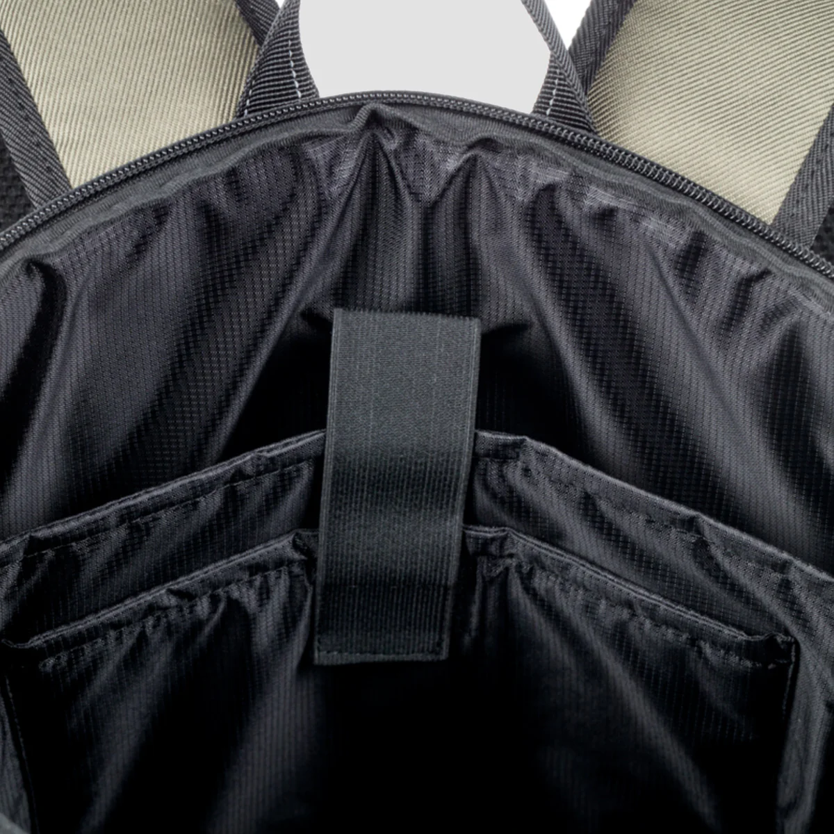 Element Ground Skate Roll Top 35L Backpack Kalamata - Image 4