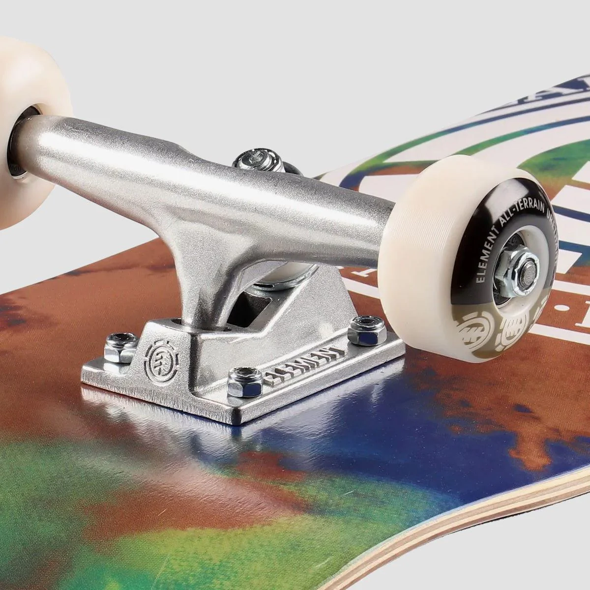 Element Magma Seal Skateboard - 8" - Image 3