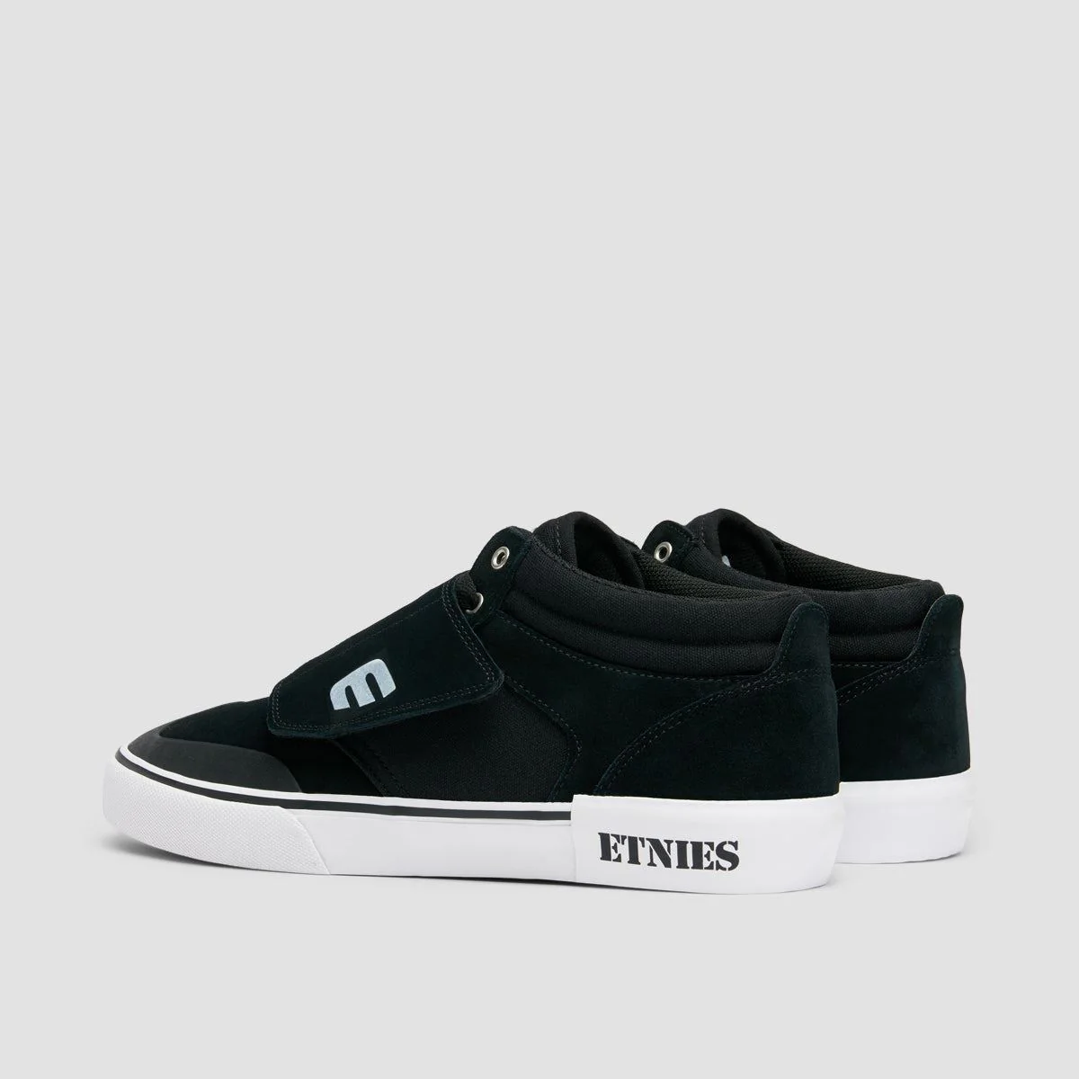 Etnies Andy Anderson Mid Top Shoes - Black/White - Image 3