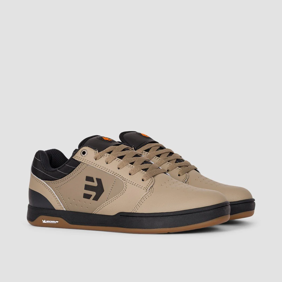 Etnies Camber Crank Shoes - Tan/Black - Image 2