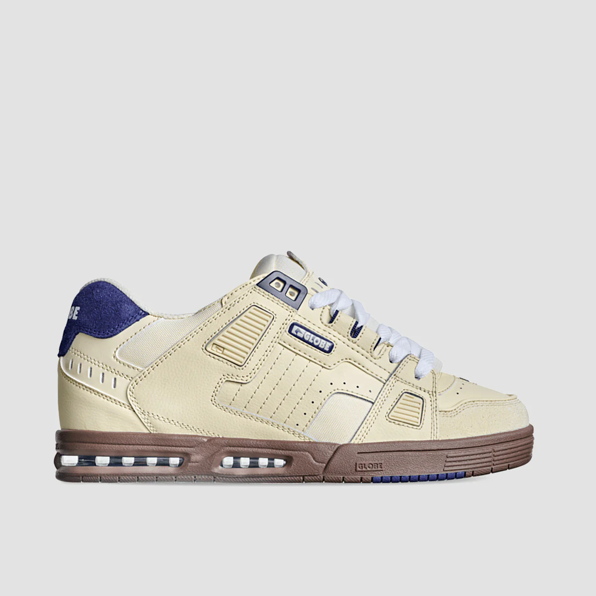 Globe Sabre Shoes - Antique White/Blue
