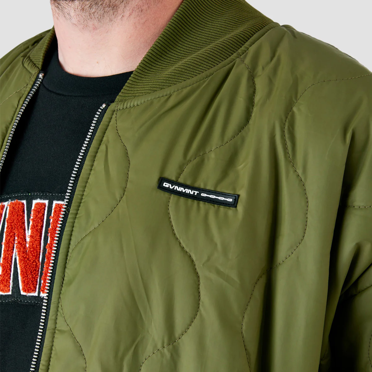 GVNMNT Wavy Quilted Puffer Jacket Green - Image 3