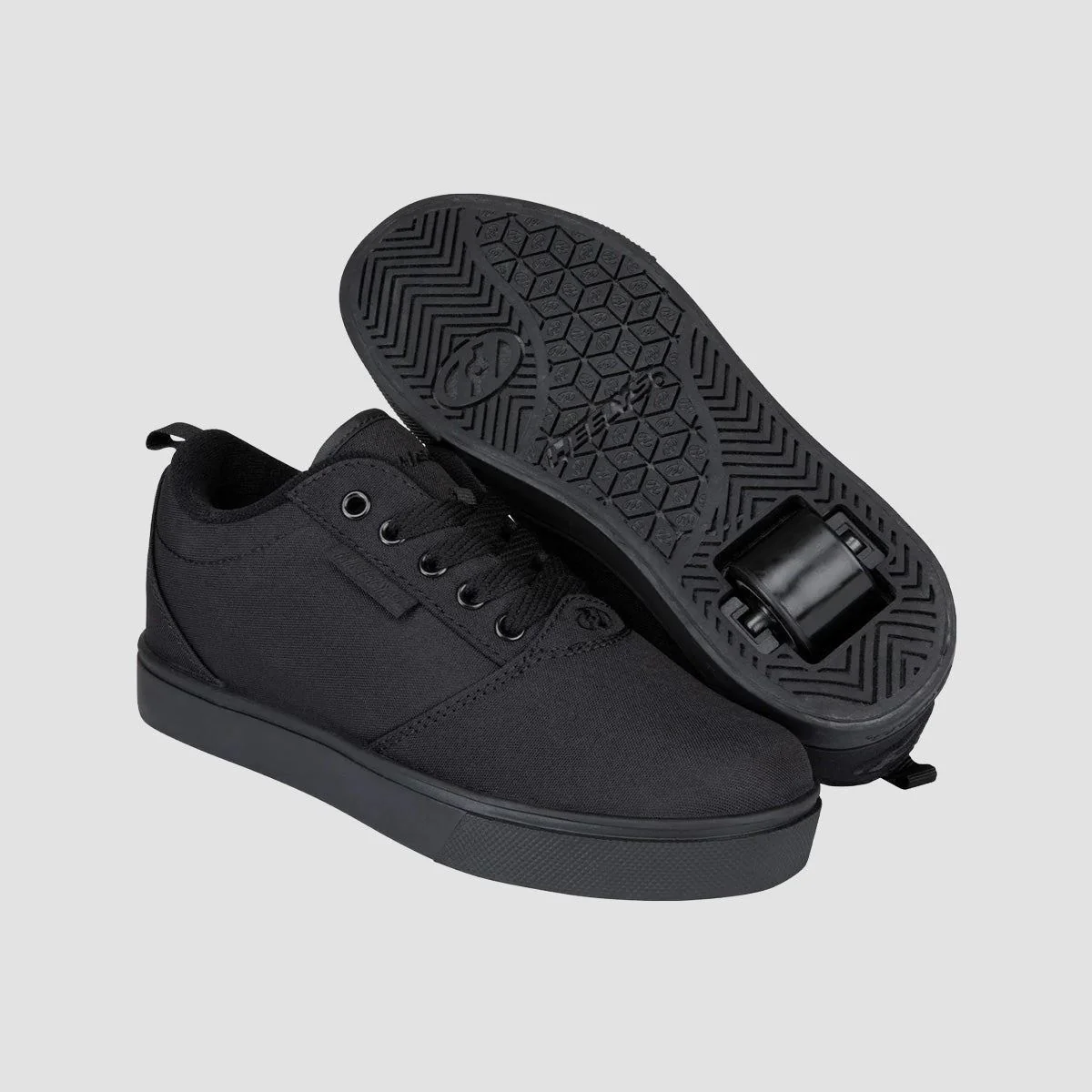 Heelys Pro 20 Triple Black Canvas - Image 3
