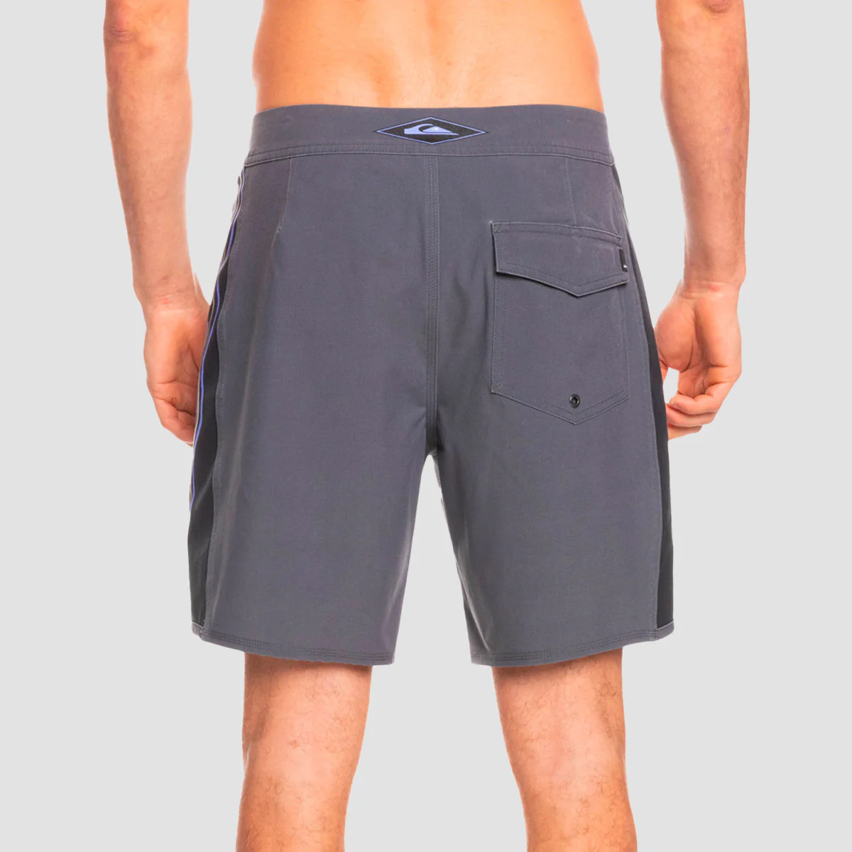 Quiksilver Surfsilk Arch 18" Boardshorts Iron Gate - Image 3