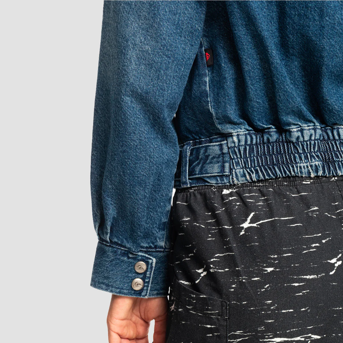 Quiksilver x Stranger Things The Nancy Vintage Denim Jacket Rinse - Womens - Image 5