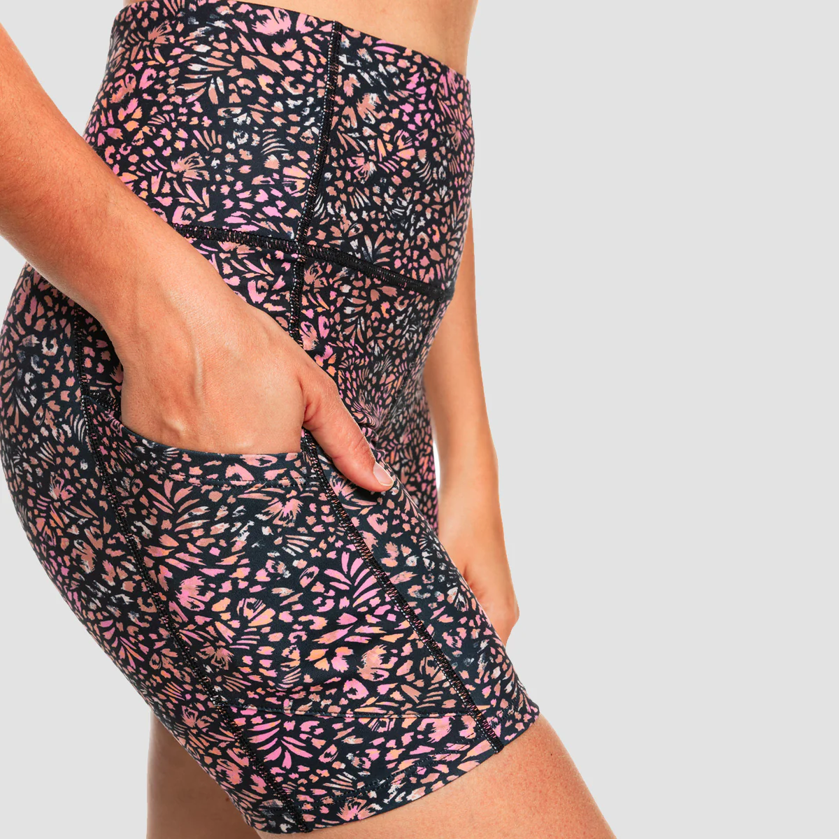 Roxy Heart Into It Sportsl Shorts Antracite Animal Dust - Womens - Image 3