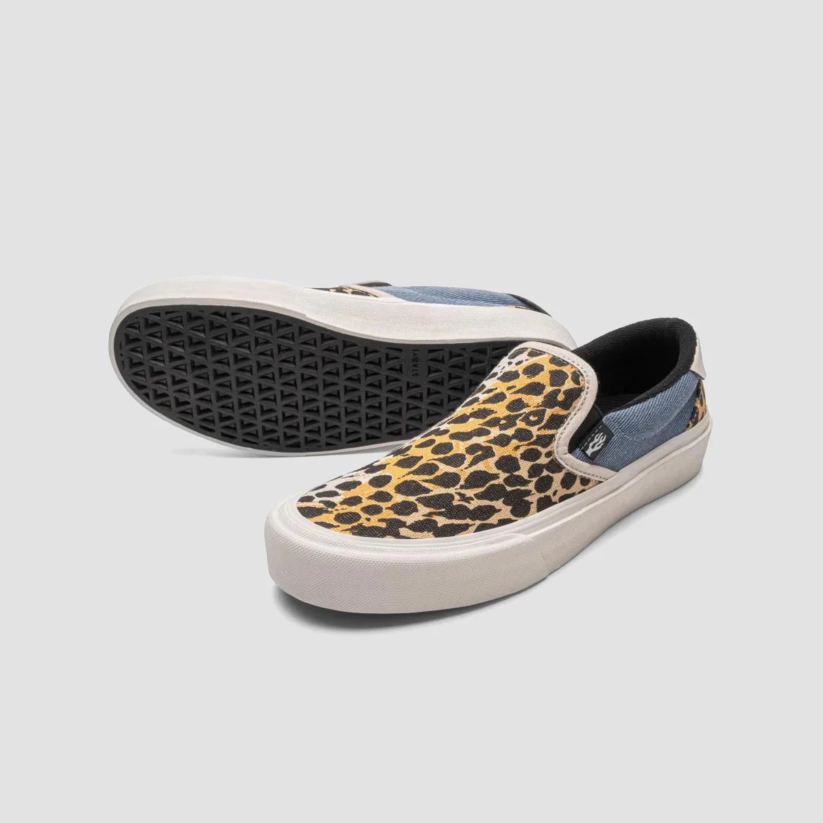 STRAYE Ventura Slip On Shoes - Cheater Denim/Cream - Image 2