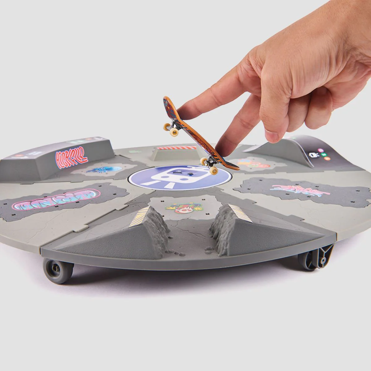 Tech Deck Shredline 360 Motorized X-Connect Skate Park - Image 2