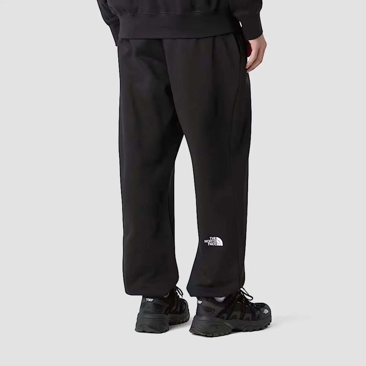 The North Face Essential Relaxed Straight Jogger Sweatpants TNF Black - Image 2