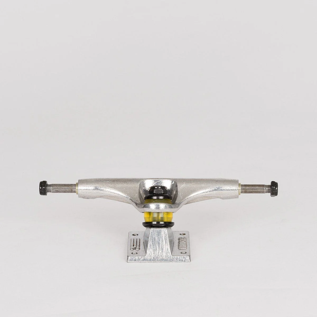 Thunder 147 Team Skateboard Trucks 1 Pair Polished Raw - 8" - Image 2