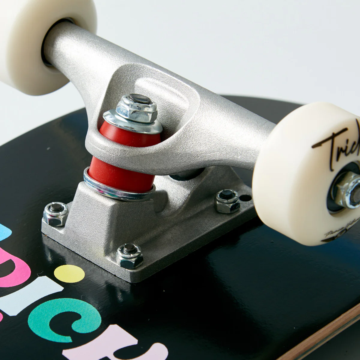 Tricks Crazy Skateboard - 7.25" - Image 4