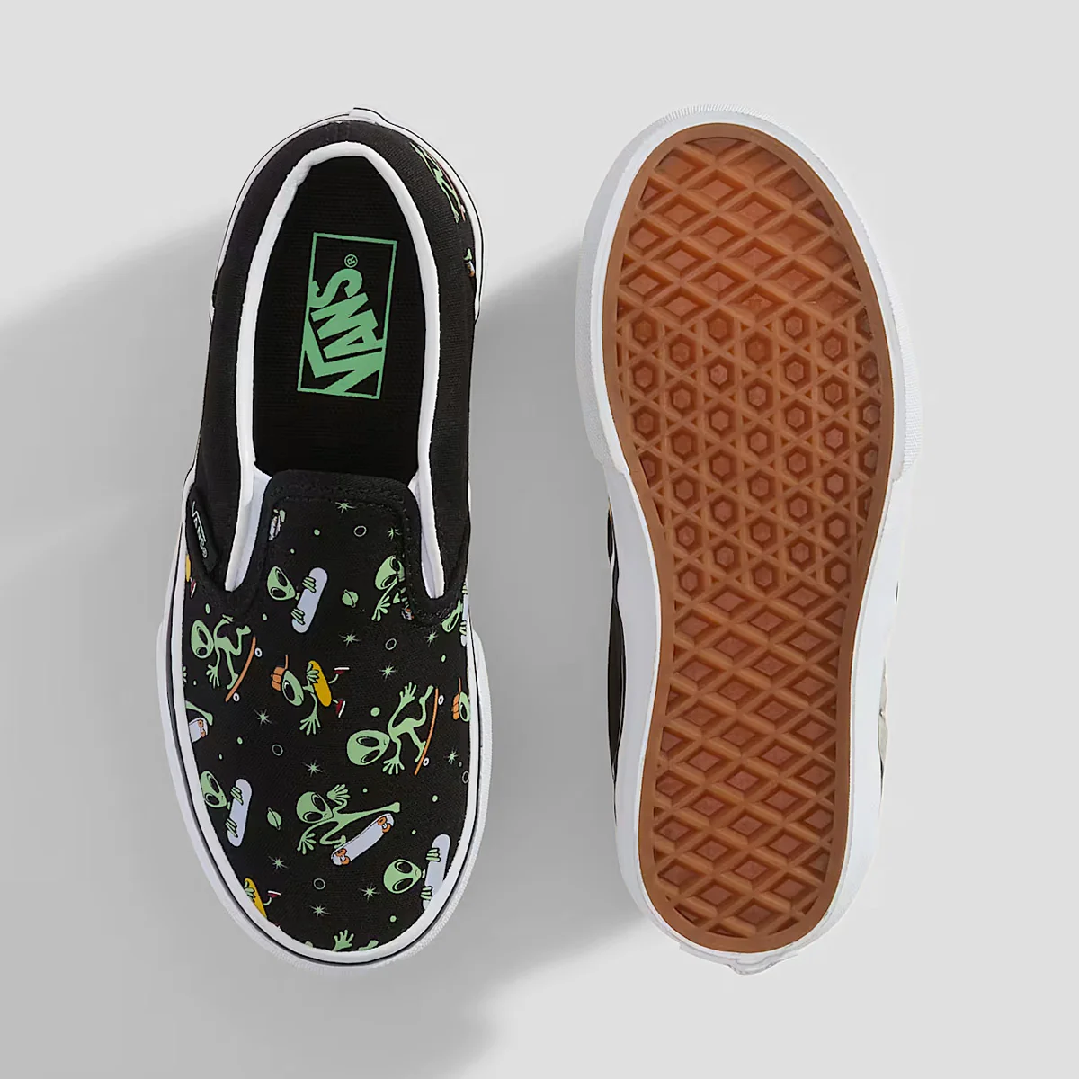 Vans Classic Slip-On Shoes - Glow Cosmic Cruisers Black/Green - Kids - Image 3