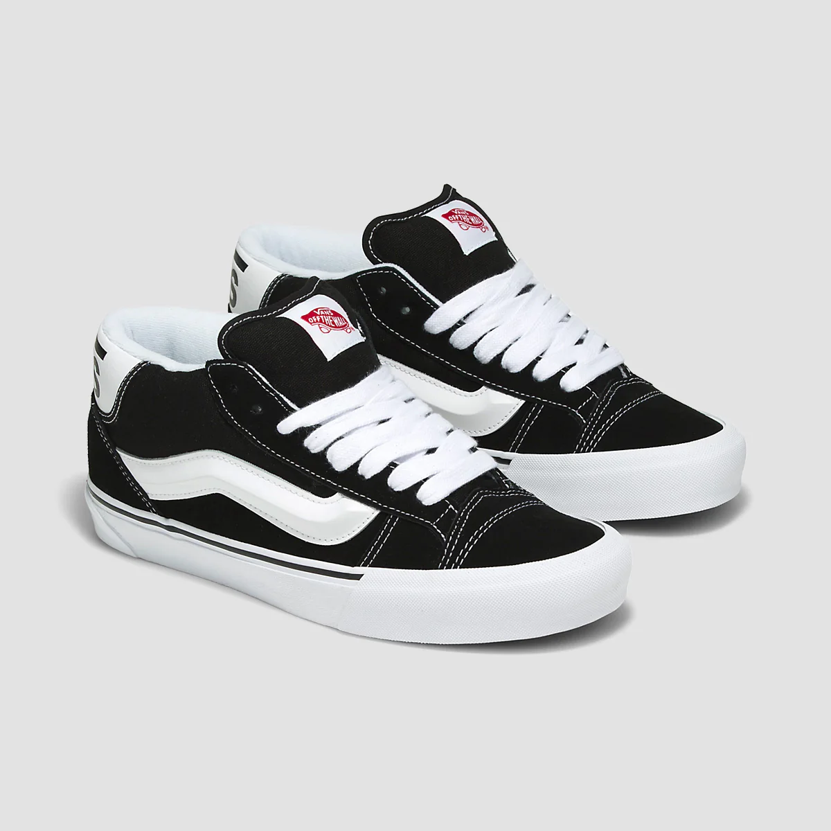 Vans Knu Mid Top Shoes - Black/True White - Image 2