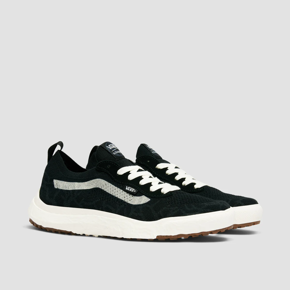 Vans MTE UltraRange VR3 Shoes - Black/Marshmallow - Image 2
