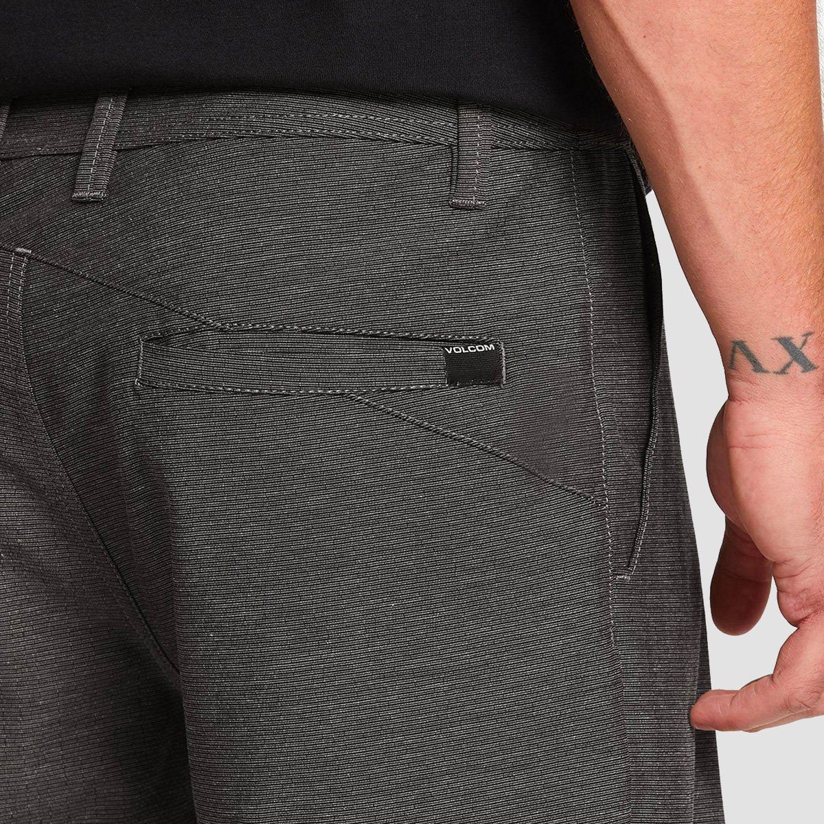 Volcom Frickin Surk N Turf Slub 20" Hybrid Shorts Black - Image 3