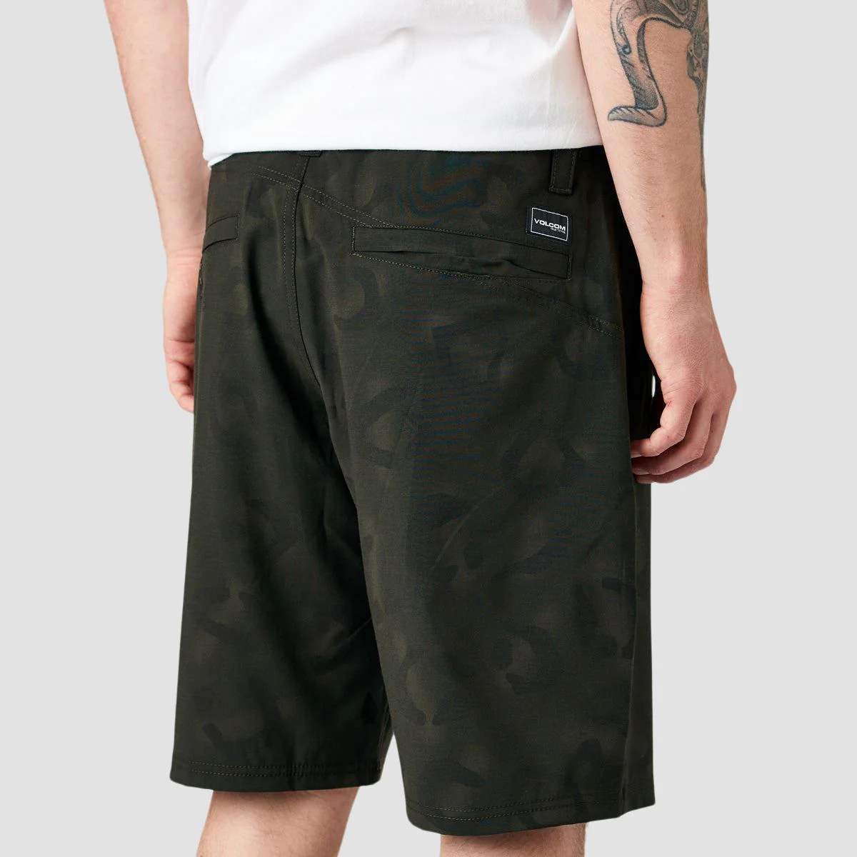 Volcom Mix Frickin Cross Shred 20" Hybrid Shorts Rinsed Black - Image 3