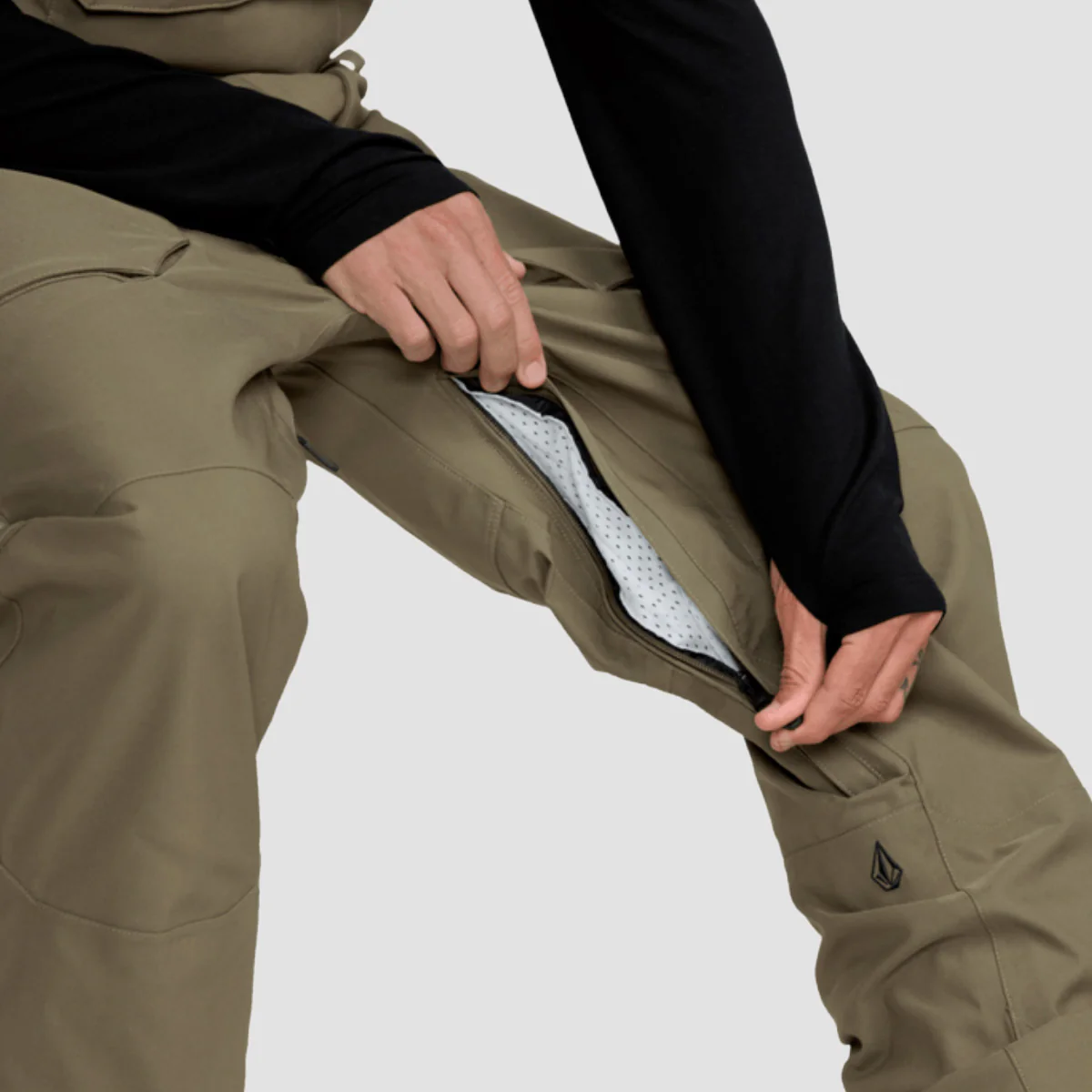 Volcom Roan Bib Overall 15K Snow Pants Military - Image 6