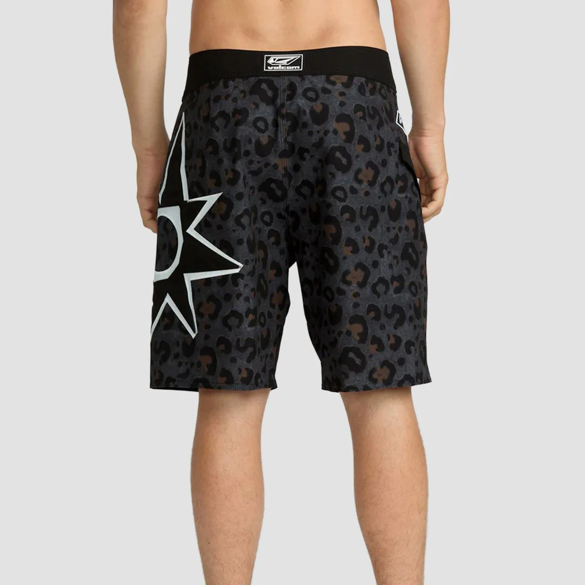 Volcom St4r G4zer Mod 20" Boardshorts Asphalt Black - Image 2