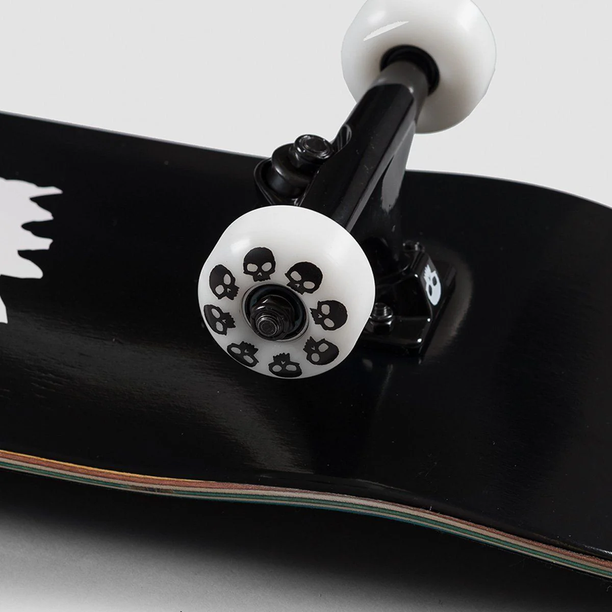 Zero Single Skull Skateboard Black/White - 8" - Image 3